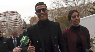 Ronaldo zpátky v Madridu! S úsměvem přijal u soudu trest za krácení daní