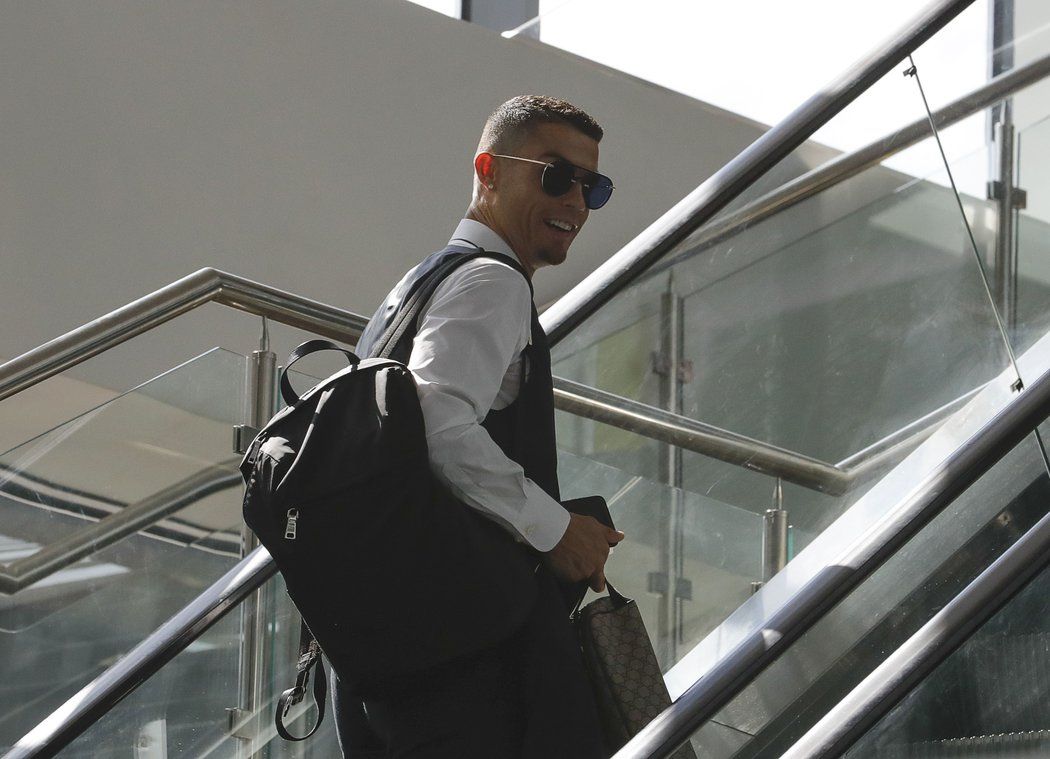 Cristiano Ronaldo při odletu z MS v Rusku