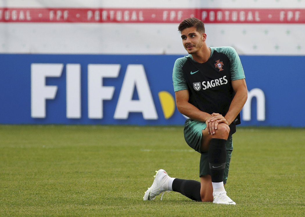 Andre Silva patří mezi hezounky