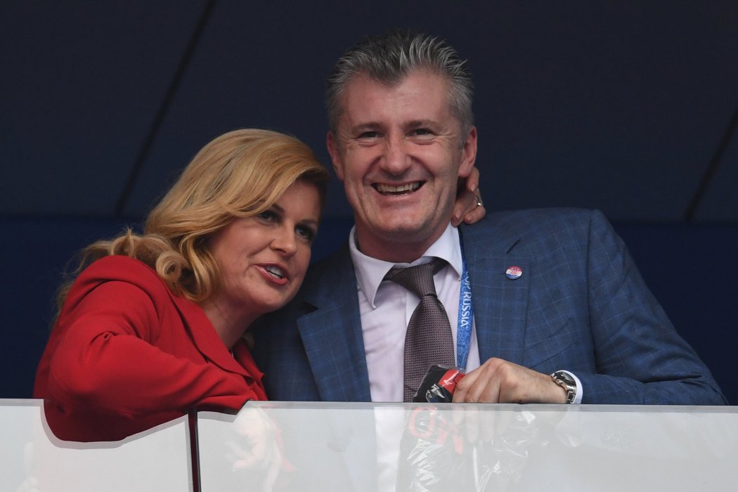 Prezidentka Chorvatska Kolinda Grabarová Kitarovićová a legendární útočník Davor Šuker