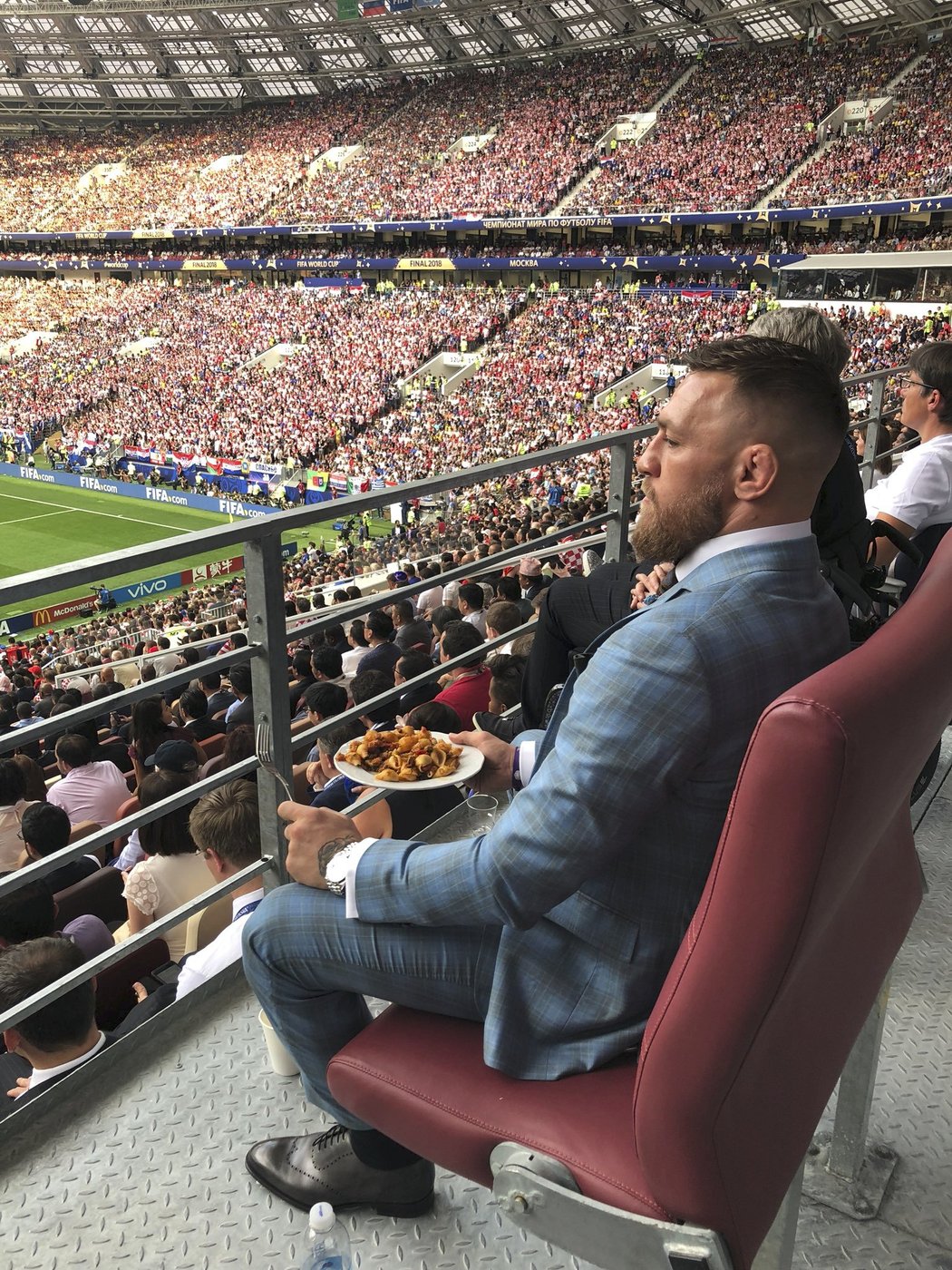 McGregor si užívá finále MS ve fotbale