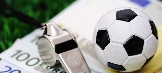 Protikorupční policie obvinila další dvě osoby v případě fotbalové sázkařské aféry