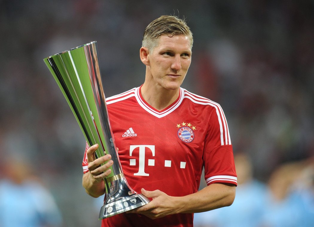 Bastian Schweinsteiger (Bayern Mnichov). Bavorský patriot už s Bayernem dokonale srostl. Důrazný záložník už s týmem, kde debutoval před 11 lety, vyhrál šest bundesligových titulů.