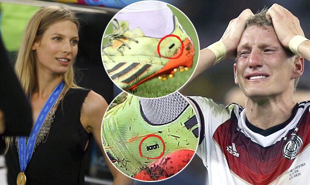 Jak lze poznat, že Bastian Schweinsteiger už není se svojí přítelkyní? Jednoduše - z jeho kopaček.