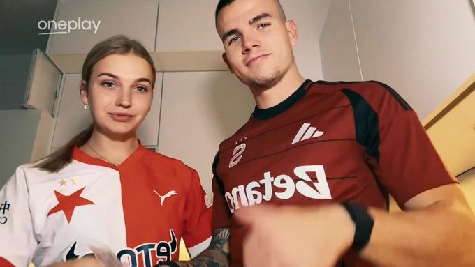 Love story slávistky Šlajsové a sparťana Sejka. Je to vtipný, ale srdci neporučíš Love story slávistky Šlajsové a sparťana Sejka. Je to vtipný, ale srdci neporučíš