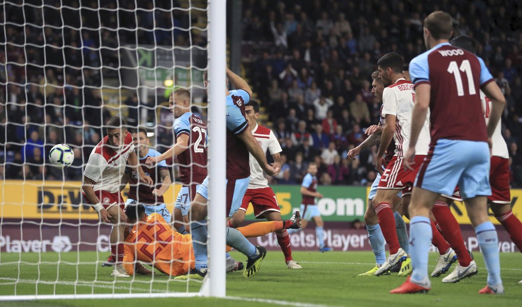 Matěj Vydra se v Evropské lize dočkal prvního gólu za Burnley