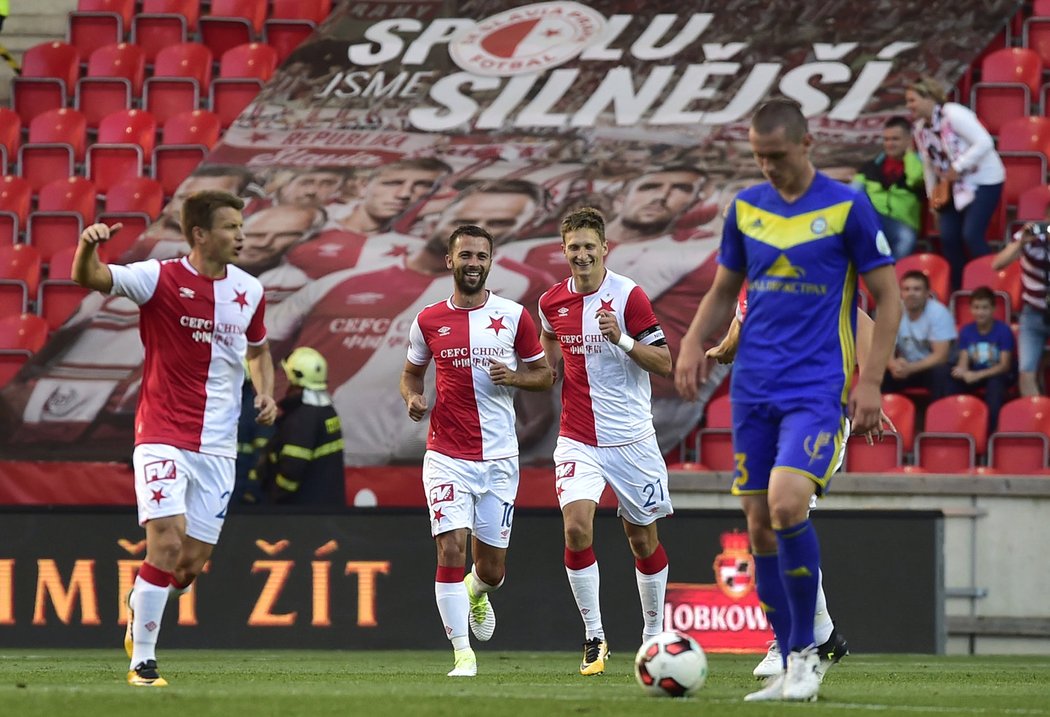 Fotbalisté Slavie po gólu do sítě Borisova