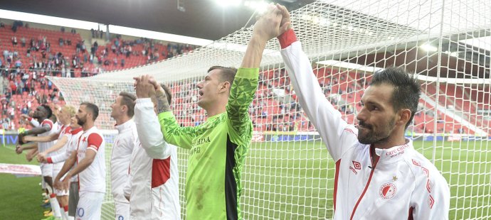 Danny při děkovačce před fanoušky Slavie