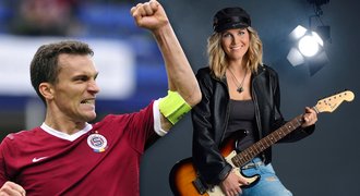 Kdo u Lafatů tvrdí muziku? Davidova krásná rockerka Kamila!