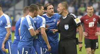 Sudí vzali Spartě gól a penaltu, tvrdí komise. Vyloučení akceptuje