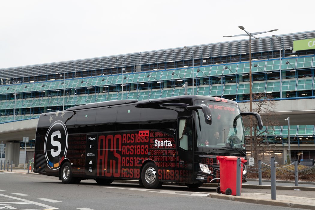 Odlet Sparty k utkání na půdě Glasgow Rangers