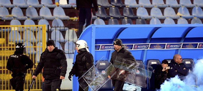 I tak to vypadalo na stadionu Slovanu Bratislava při zápase s fotbalisty Sparty