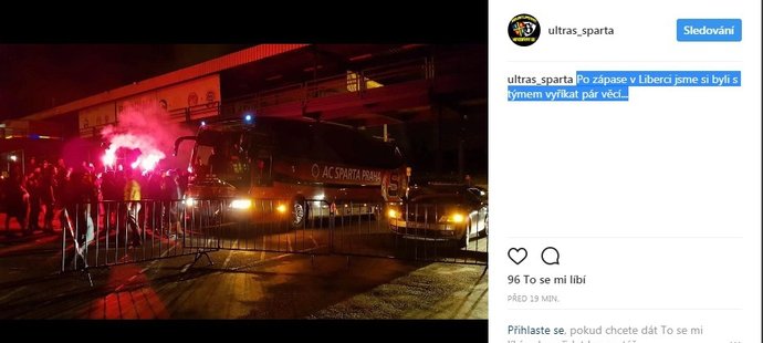 Ultras Sparty čekali na týmový autobus po remíze v Liberci