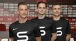 Lukáš Vácha, Mario Holek a David Lafata představují černé dresy Sparty, ve kterých vedoucí tým ligy nastoupí v utkání s Mladou Boleslaví