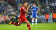 Takový gól si zaslouží oslavu! Franck Ribéry krátce poté, co proti Chelsea vyrovnal na 1:1.