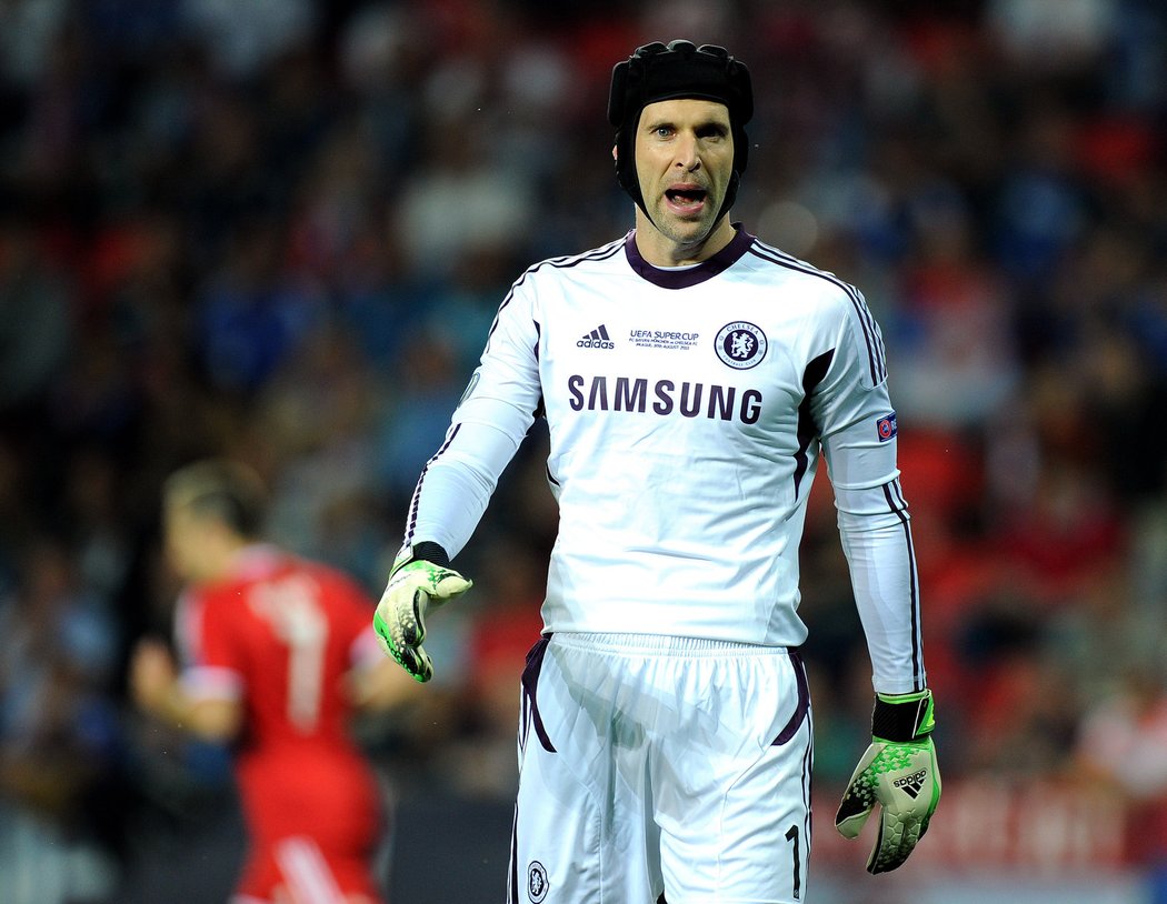 Petr Čech se poprvé v dresu Chelsea představil na stadionu, který zná dobře z reprezentačních zápasů