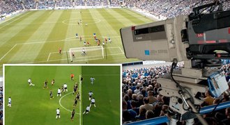 Ofsajdy v televizi? UEFA popírá zákaz, ale čáru stejně neuvidíte