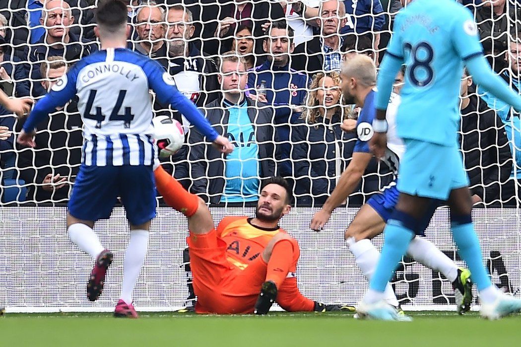 Hororově vyhlížející zranění brankáře Tottenhamu Huga Llorise