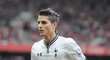 Erik Lamela (Tottenham, 1 mld. korun) Od nejdražší posily v historii klubu si v Tottenhamu slibovali víc. Argentinský ofenzivní záložník rozhodně nedal zapomenout na Garetha Balea, který září v Realu Madrid. Letos kvůli problémům se zády vůbec nenastoupil.