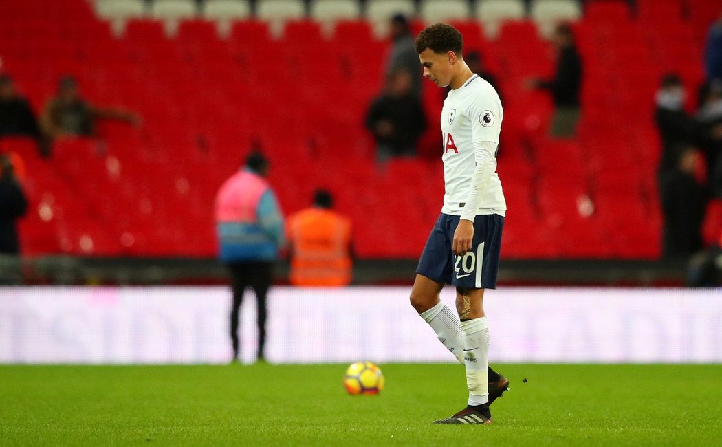 Zklamaný záložník Tottenhamu Dele Alli po remíze s West Bromwichem