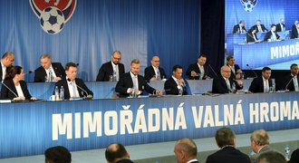 FIFA a UEFA hrozí českému fotbalu: Normalizační komise vyřízne nádor
