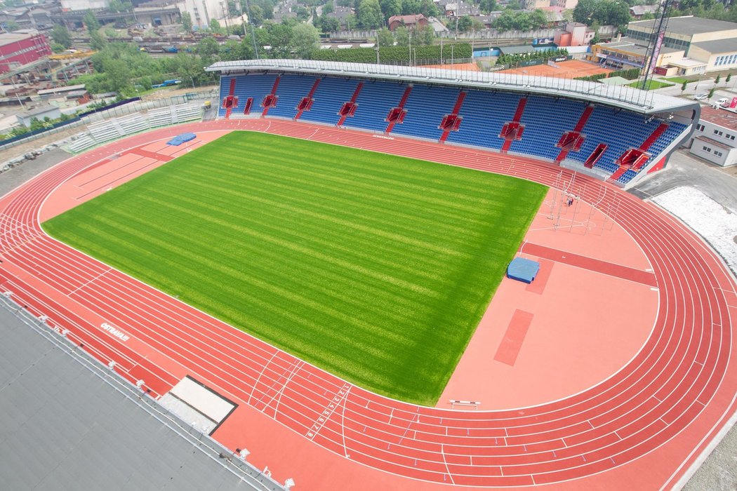 Renovace je největším stavebním zásahem do sportoviště postaveného ve Vítkovicích v roce 1939, které bude sloužit především pro atletiku a od sezony 2014/2015 na něm budou hrát také fotbalisté prvoligového Baníku Ostrava