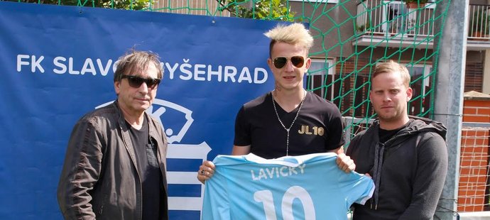 Ondřej Pavelka, Jakub Štáfek alias Lavi a Jakub Prachař na tiskové konferenci před uvedením seriálu Vyšehrad