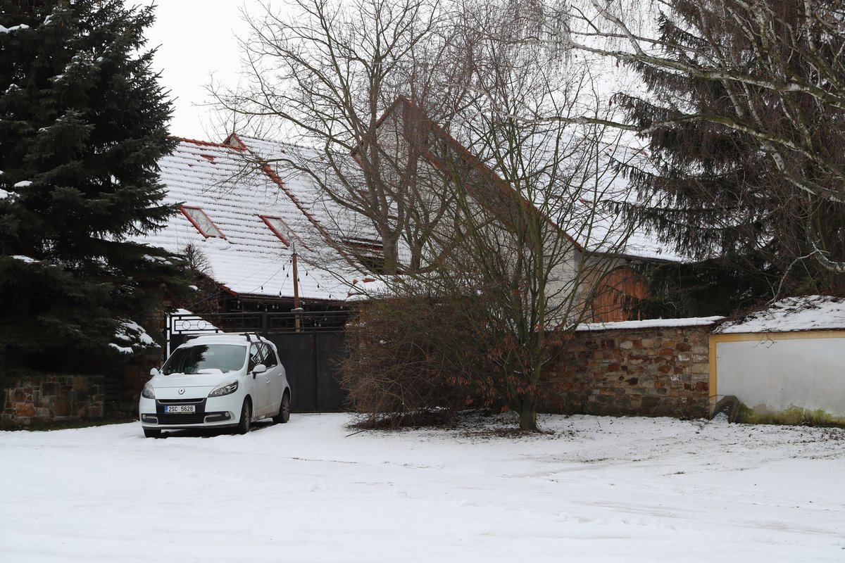 Statek zapadal sněhem, bude se to muset zohlednit ve scénáři.