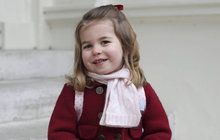 Foto týdne: Britská princeznička Charlotte (2) už chodí do školky! 