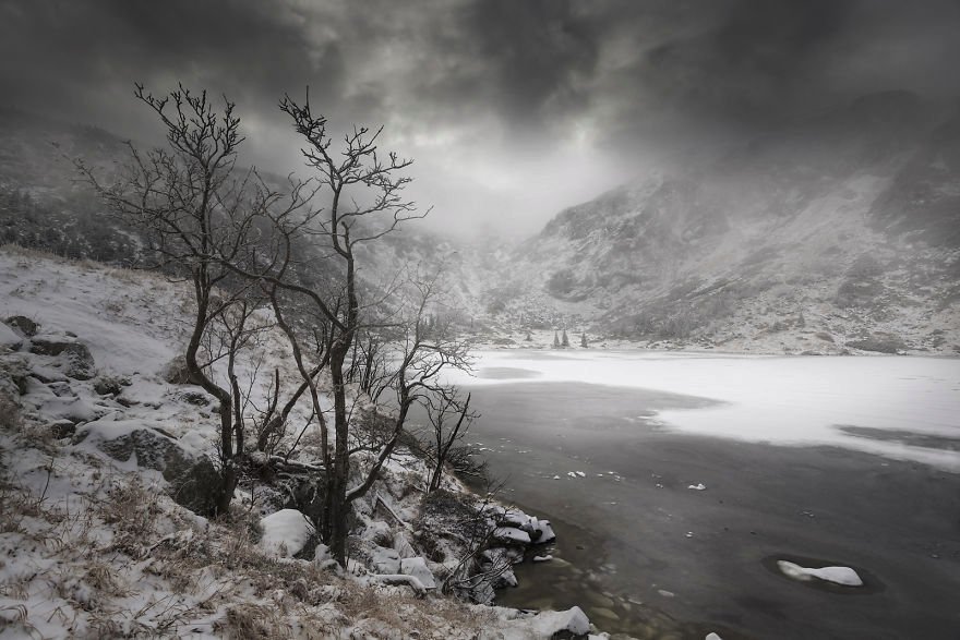 Polské horské vrcholky podle fotografky Karol Nienartowicz - ledovcové jezero Mały Staw