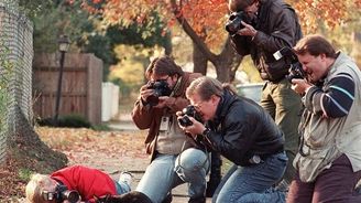 Vtipné i odvážné fotografie, co všechno jsou lidé schopni udělat pro skvělý záběr