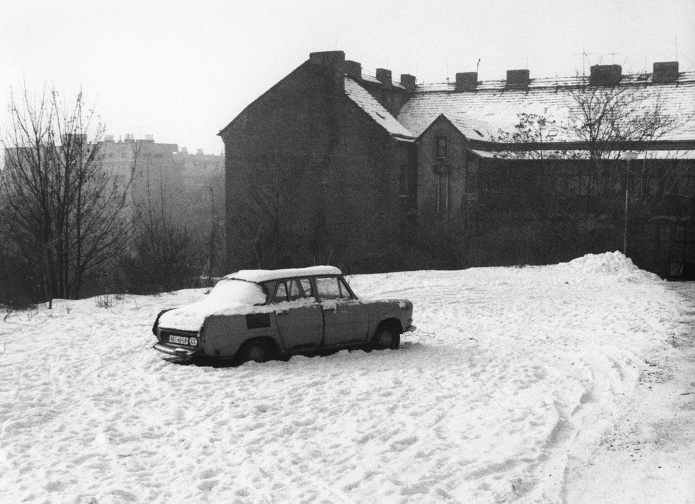 Ve své knize Moje rodné Vršovice, zachytl přední český fotograf půvab čtvrti, v níž se narodil a vyrůstal.