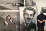 V Galerii Lucerna je na měsíc k vidění výstava fotografií válečného fotografa Ladislava Sitenského. Fotil československé letce u RAF.