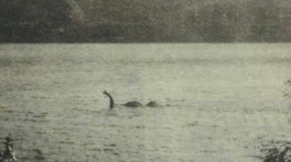 Lochnesskou příšeru v průběhu let už vidělo přes tisíc nadšenců!