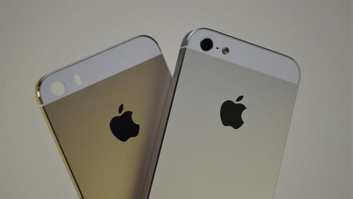Fotografie nového iPhone, které unikly z firmy Apple