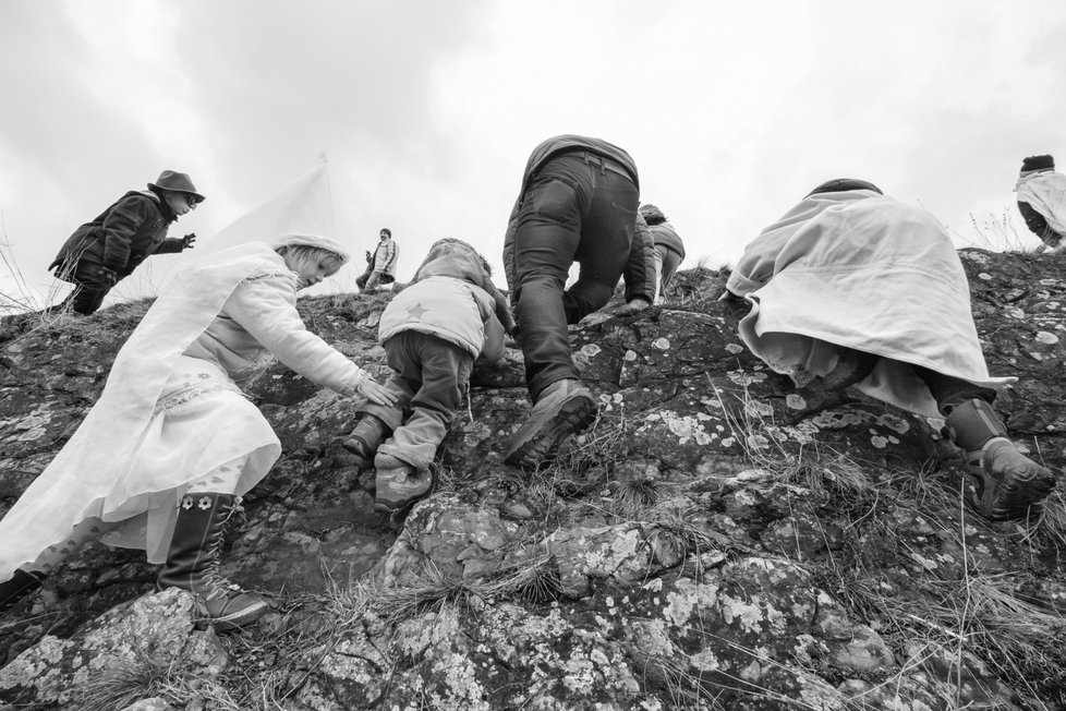 Fotografický triptych Víta Fikejze Hlubočepský masopust obdržel čestné uznání poroty v kategorii Kronika hl. města - Sanco.