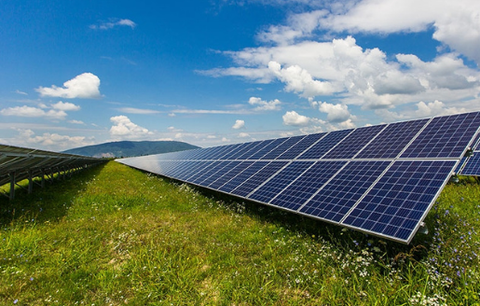 Stát likviduje fotovoltaiku, přitom je nejvýhodnější. I bez dotací