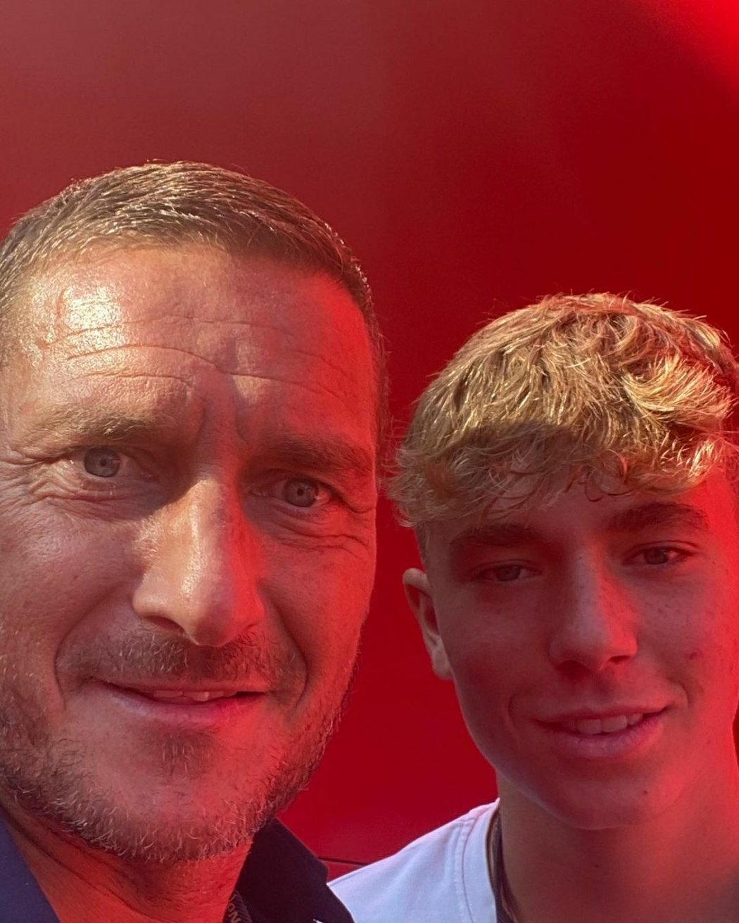 Legendární italský fotbalista Francesco Totti se synem