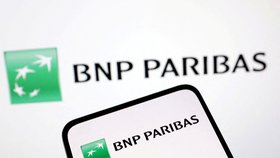 Vyšetřovatelé v Paříži zjišťují v bankách okolnosti podvodů s dividendami