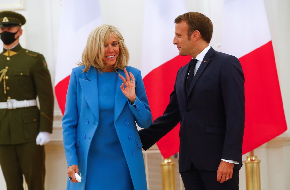 Francouzský prezident Emmanuel Macron s manželkou Brigitte.