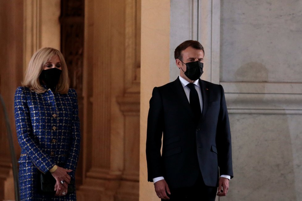 Francouzský prezident Emmanuel Macron s manželkou Brigitte.