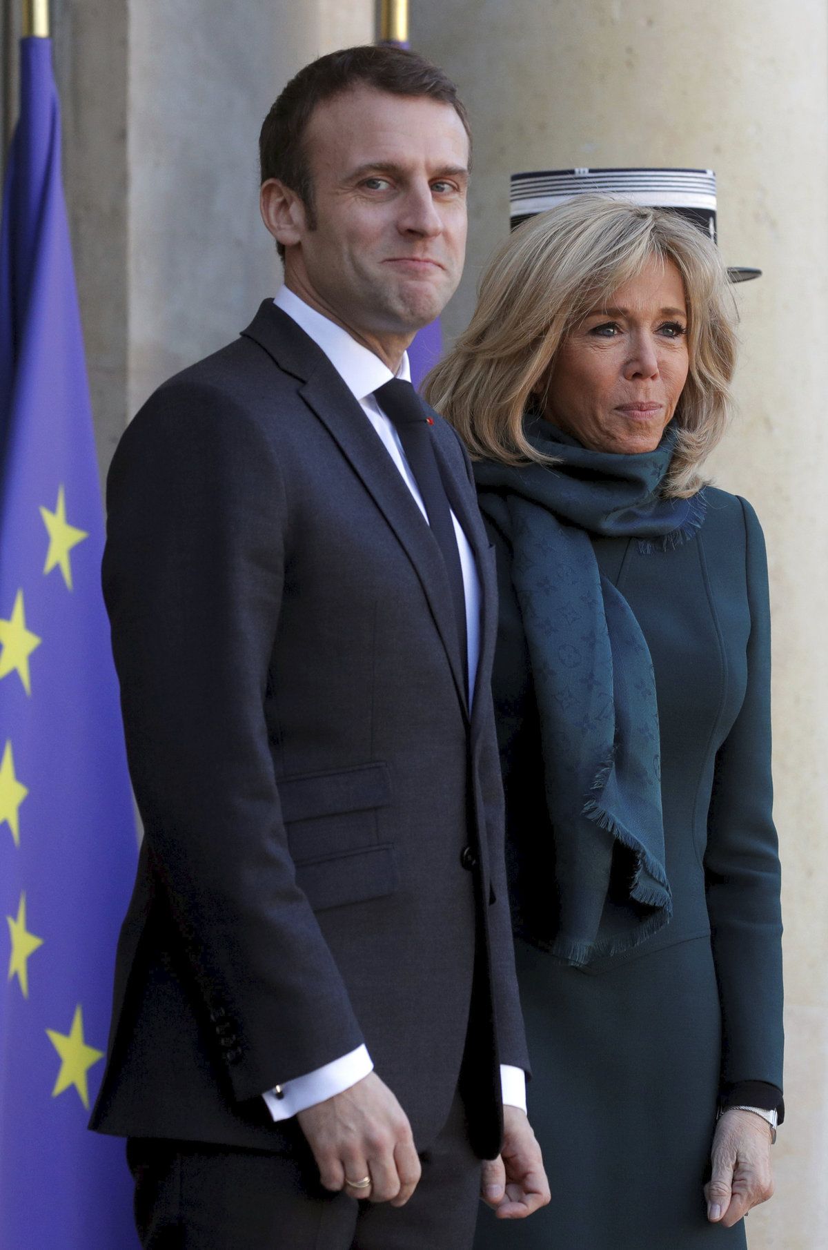 Francouzský prezident Emmanuel Macron s manželkou Brigitte.