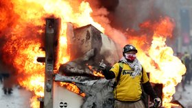 Ve Francii probíhají protesty proti zdražování pohonných hmot (24.11.2018)