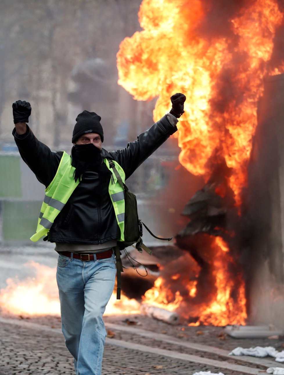 Ve Francii probíhají protesty proti zdražování pohonných hmot (24.11.2018)