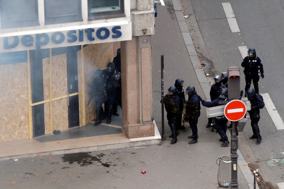 Protesty žlutých vest v Paříži (8. 12. 2018)