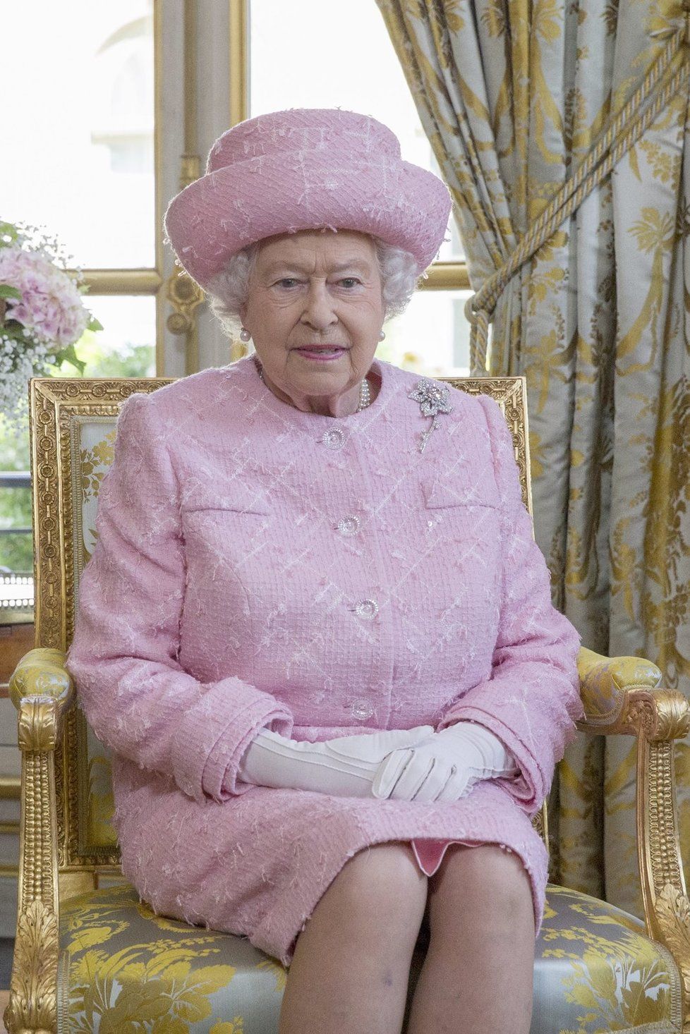 2014: Britská královna Alžběta II.