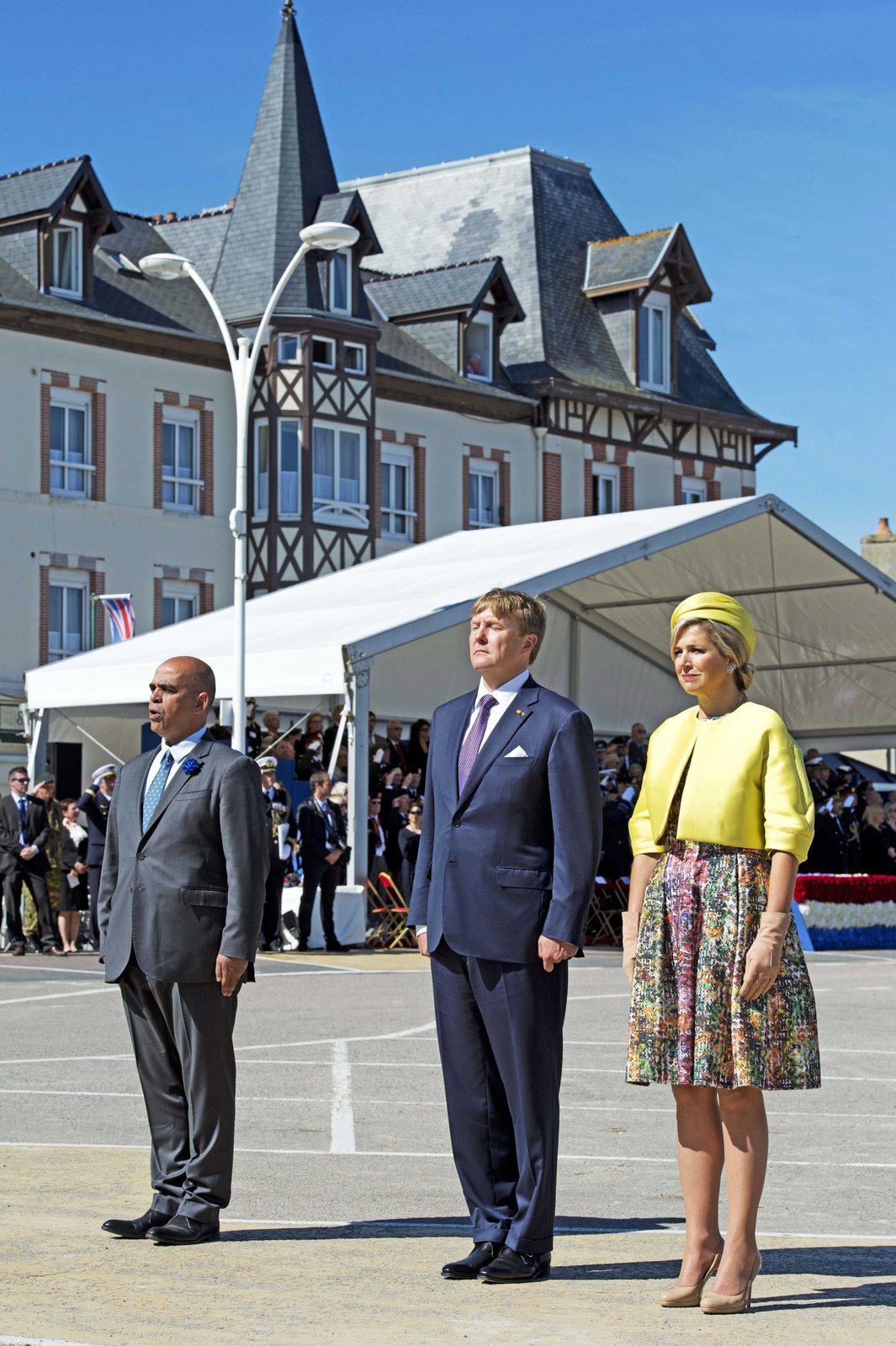 Nizozemský královský pár Willem-Alexander a Maxima si výroční slavnost v Normandii také nenechal ujít