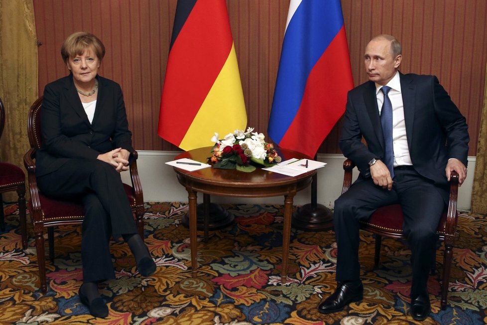 Angela Merkel jednala s ruským prezidentem Vladimirem Putinem