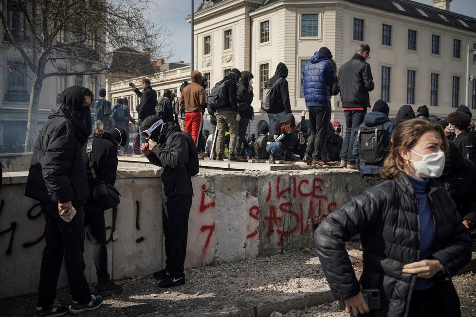 Demonstrace proti důchodové reformě ve Francii (28.3.2023)