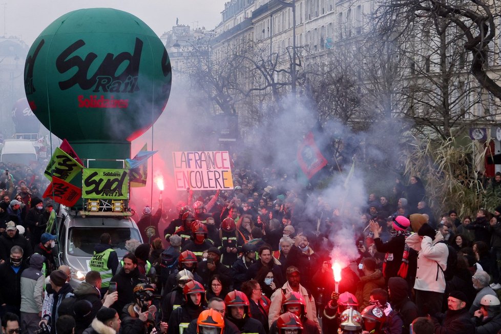 Demonstrace proti důchodové reformě ve Francii (28.3.2023)